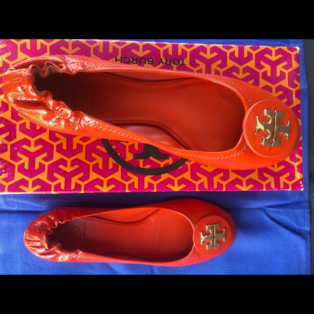 S🅾️LD- Tory Burch,Pre loved, Patent texture.